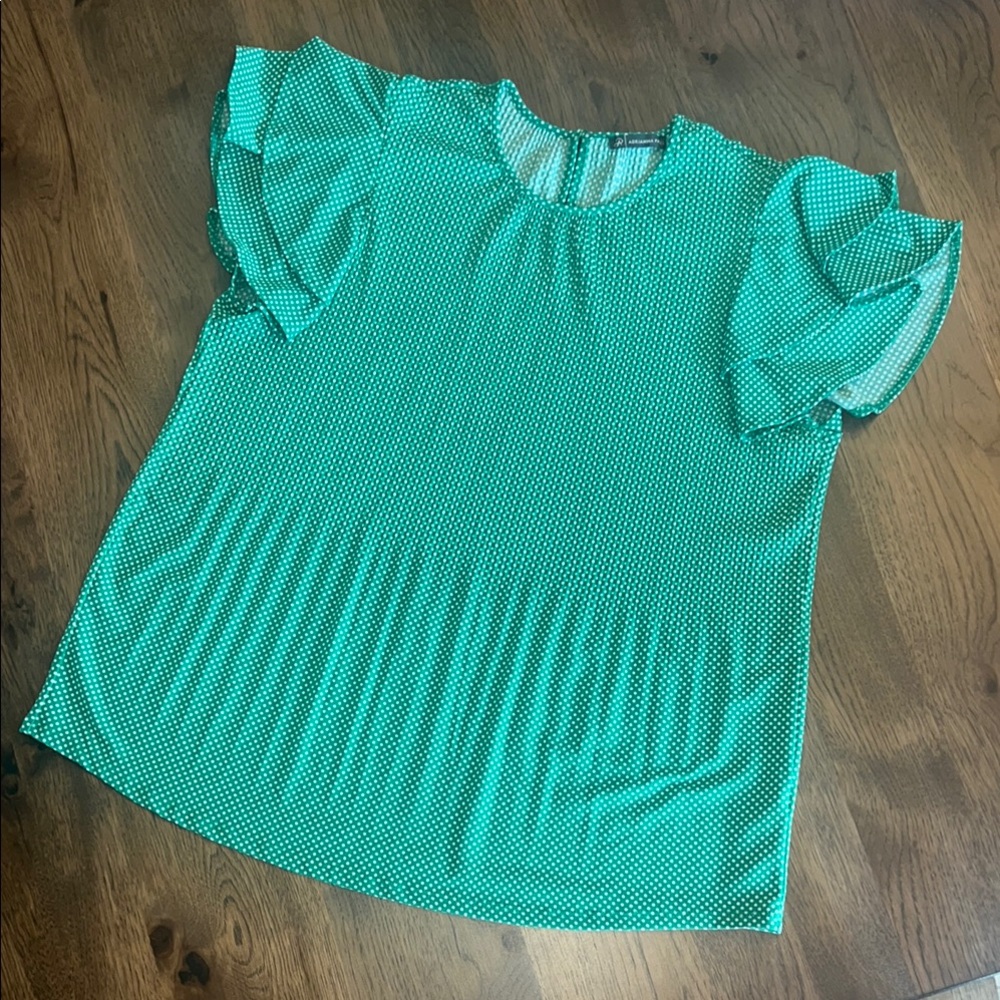 Adrianna Papell Women's Green with White Polkadots Short Sleeve Shirt